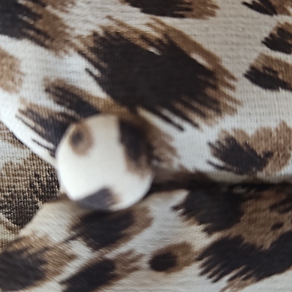 Oddi Women's Cold Shoulder Animal Print Long Sleeve Ruffles Blouse Size Large - Picture 10 of 16